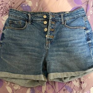 Denim shorts high rise